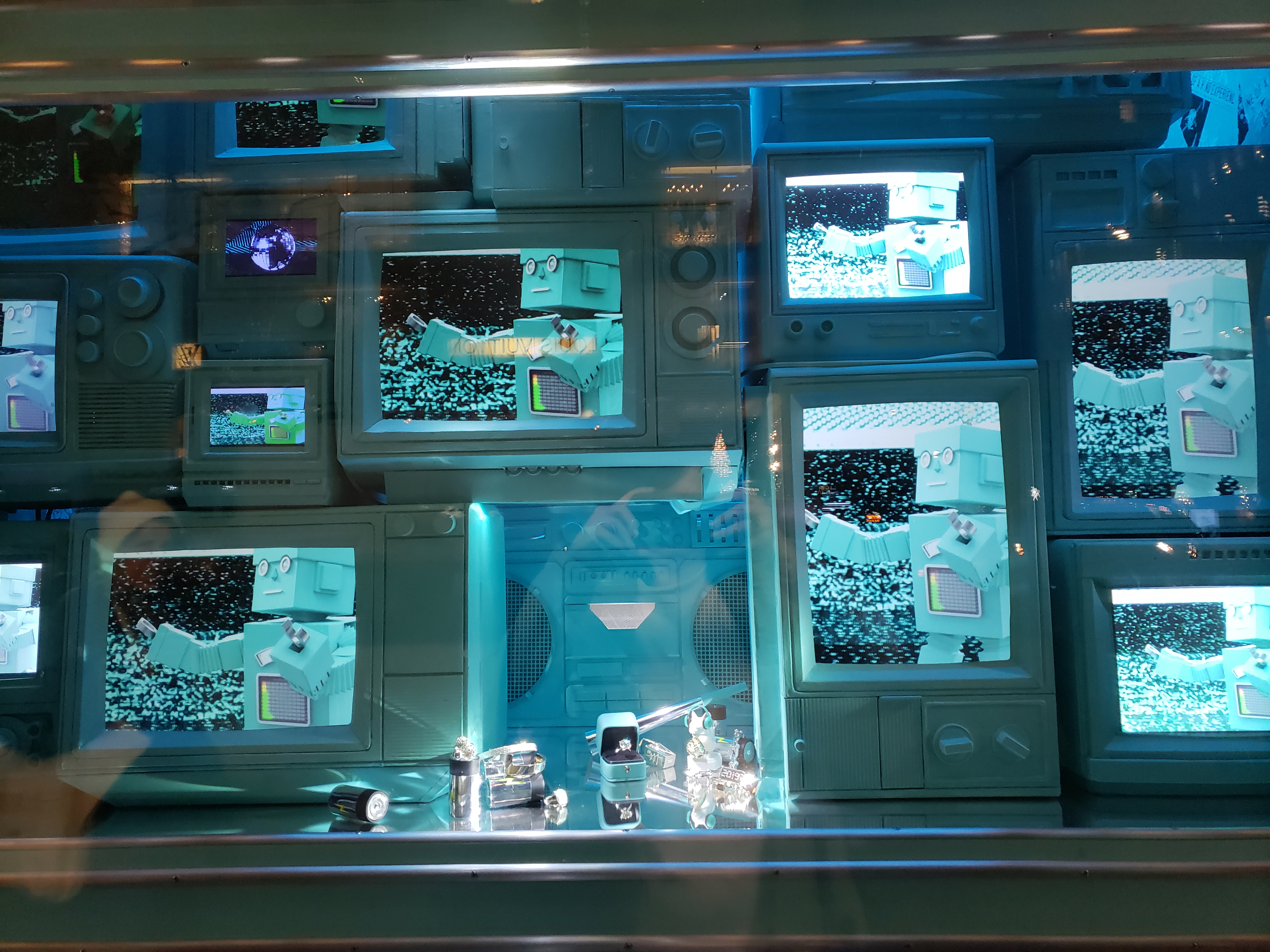 windows at tiffany and co book